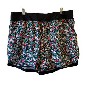 Lands End 5” Black Floral Swim Shorts 20W